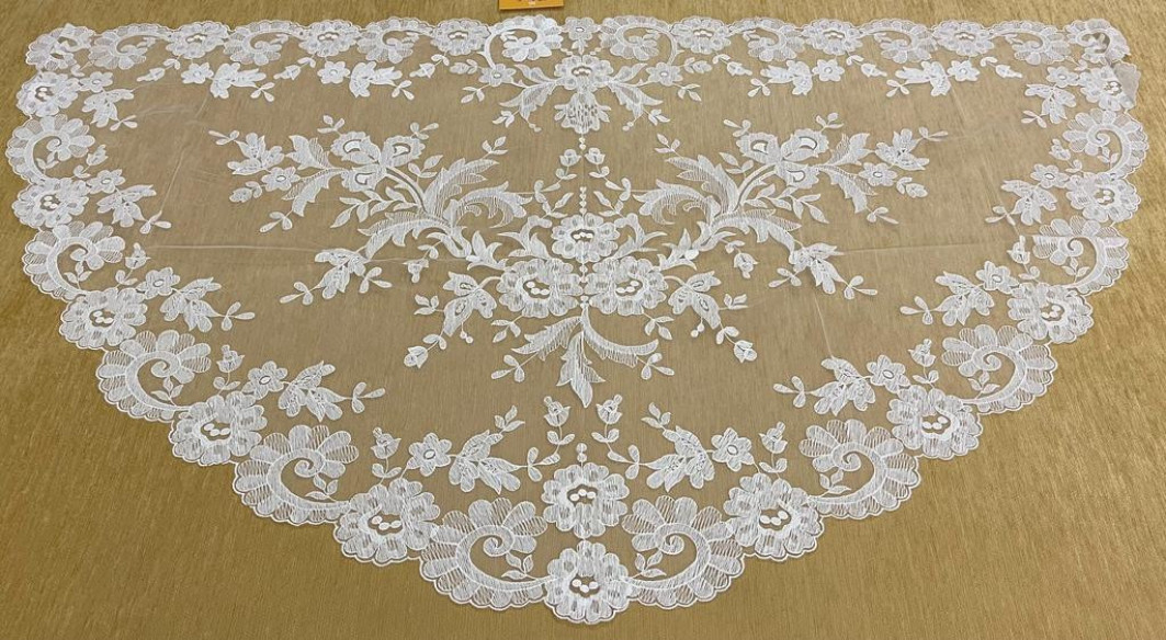 Mantilla media luna 80*150