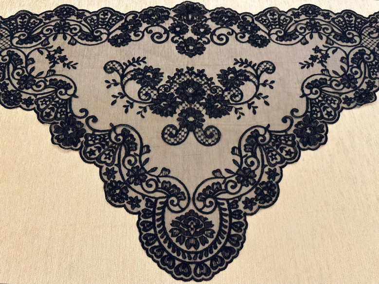 Mantilla triangular 60*120