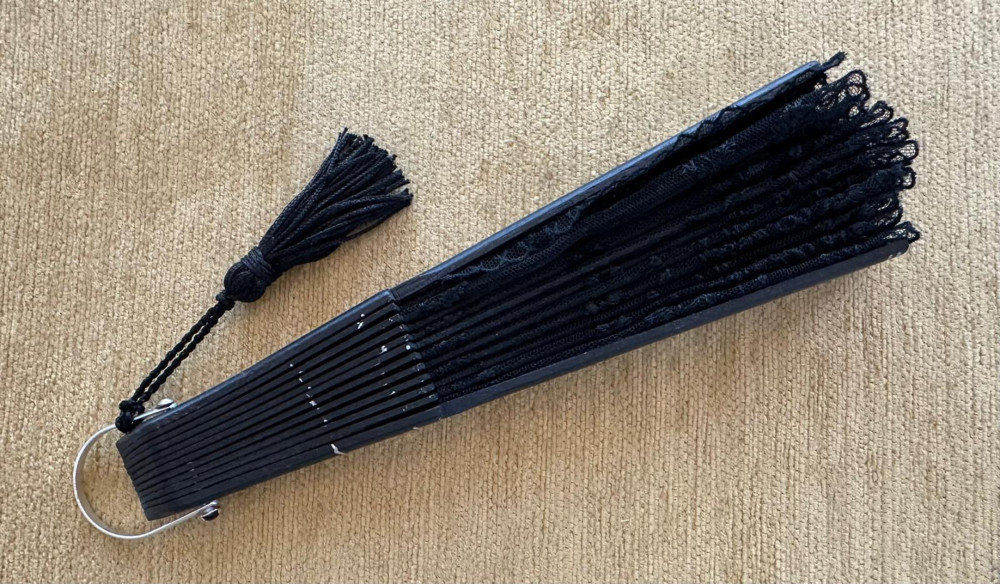 Abanico bolso encaje negro