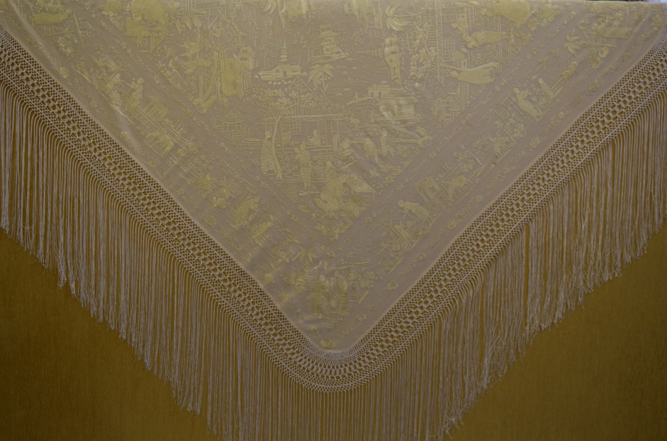 Mantón mano seda chinesco 130cm