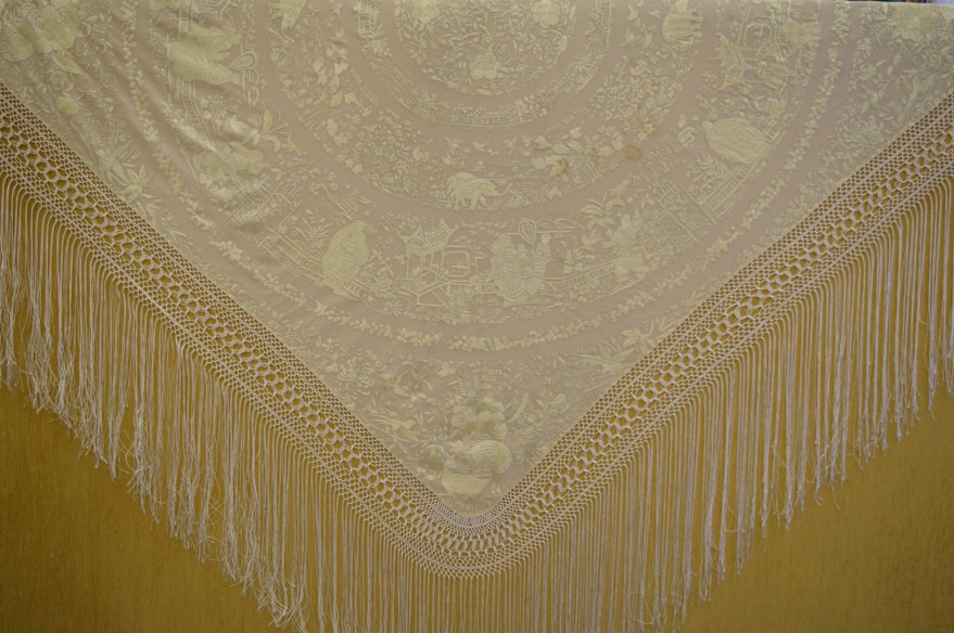 Mantón mano seda chinesco circular 135cm