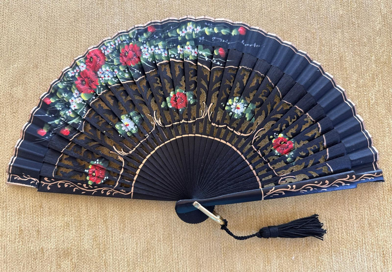 Abanico bolso calado flores