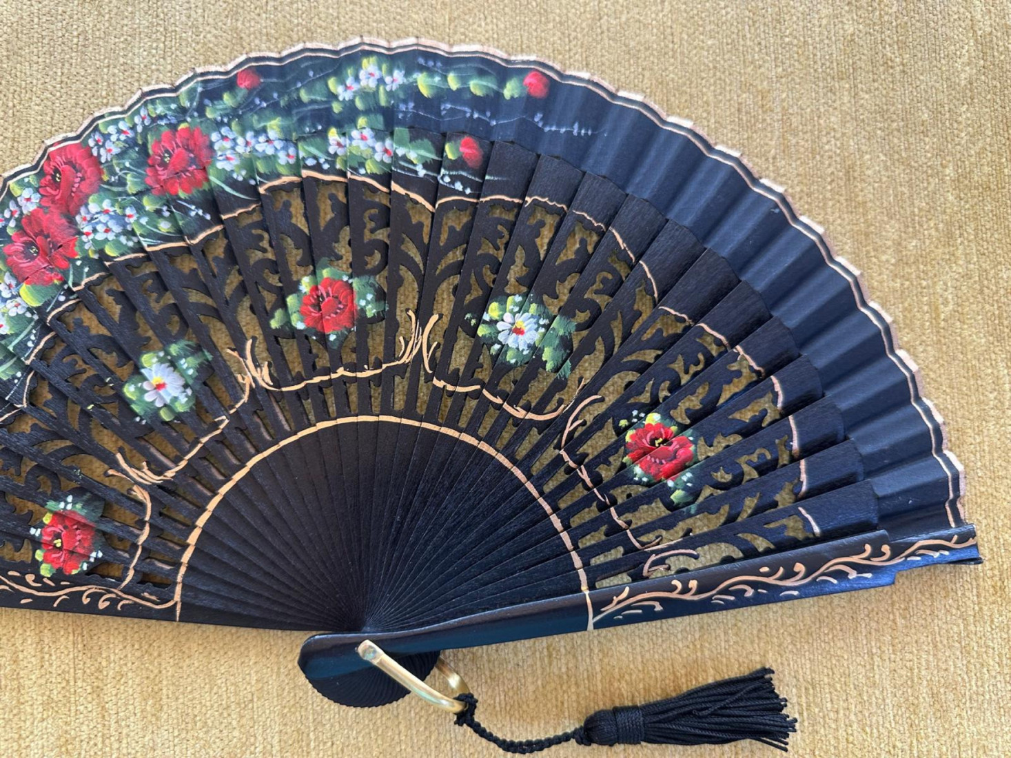 Abanico bolso calado flores