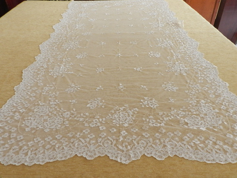 Mantilla mano mediana
