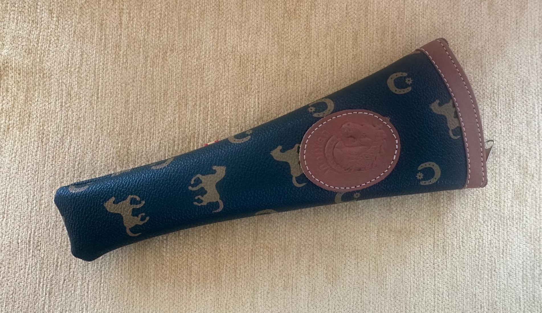 Funda abanico piel
