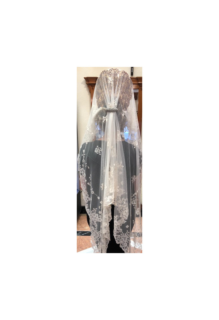 Mantilla infanta mano seda