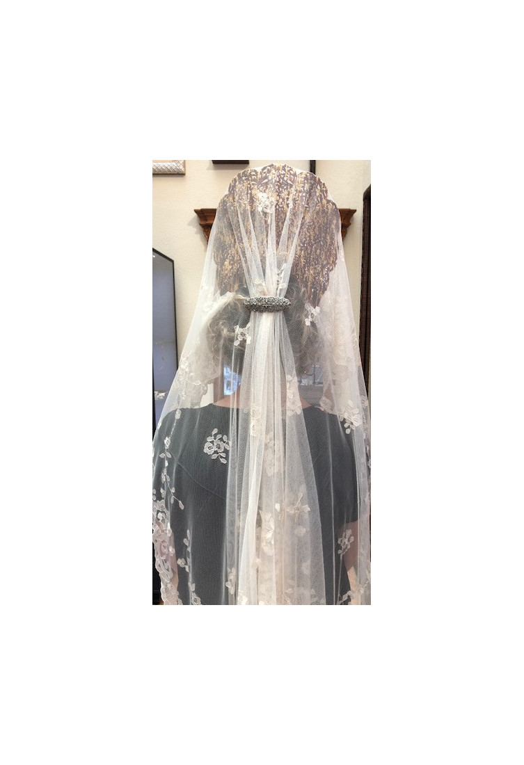 Mantilla infanta mano seda