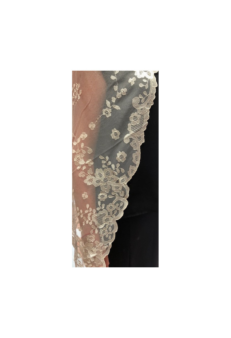 Mantilla infanta mano seda