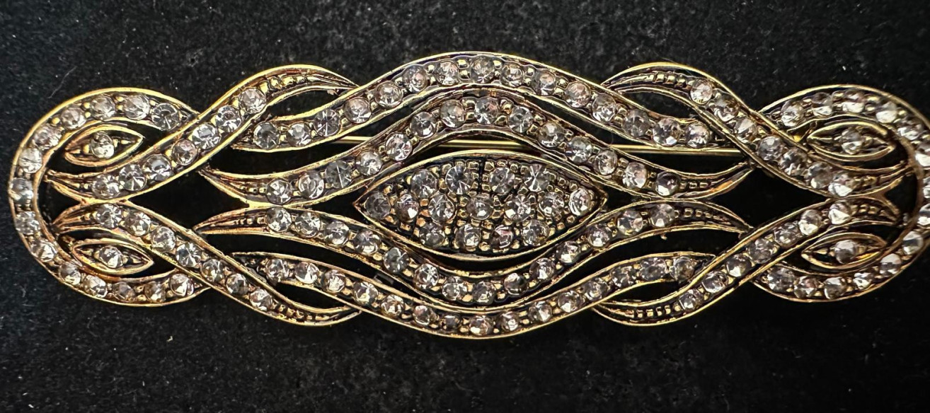 Broche mantilla rodio