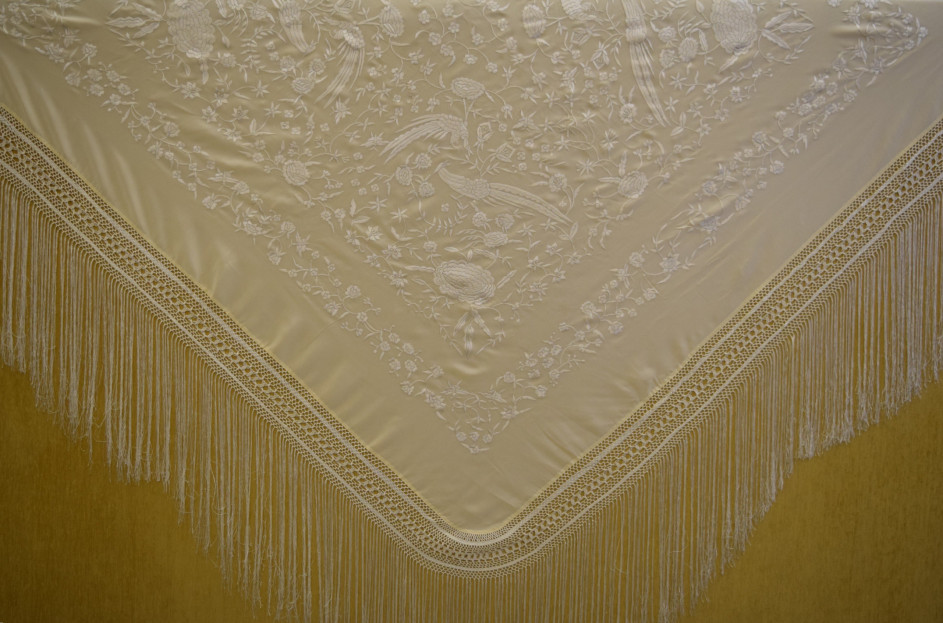 Mantón mano crespón 155cm
