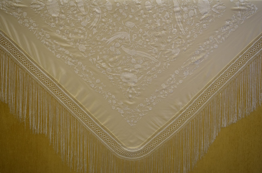 Mantón mano crespón 155cm