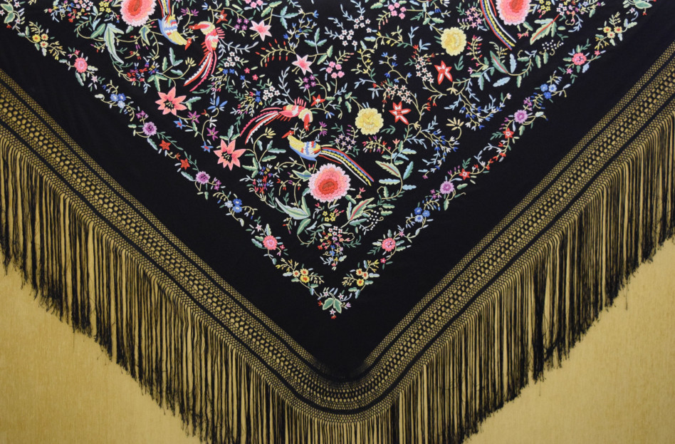 Mantón mano crespón 155cm
