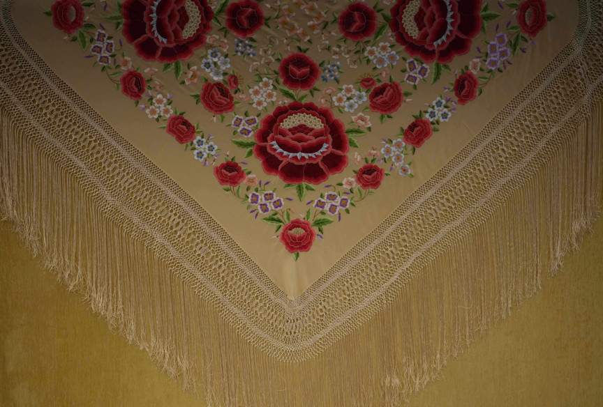 Mantón mano seda 140cm