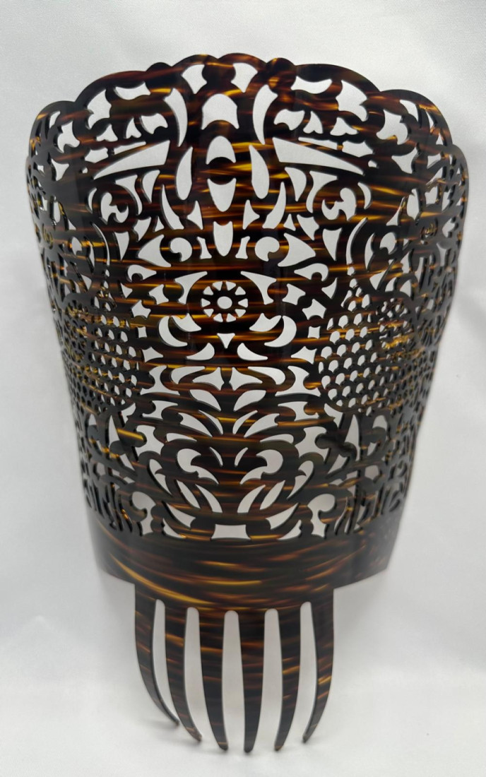 Peina mantilla concha 20cm