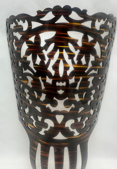 Peina mantilla concha 17cm