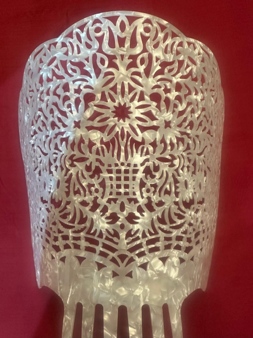 Peina mantilla nácar 20cm