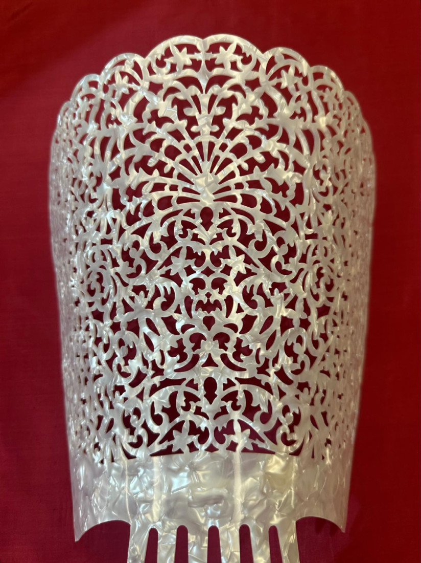 Peina mantilla nácar 23cm