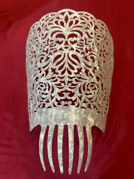 Peina mantilla nácar 20cm