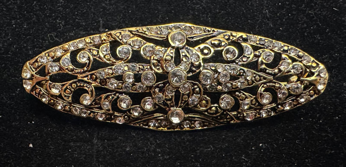 Broche mantilla rodio