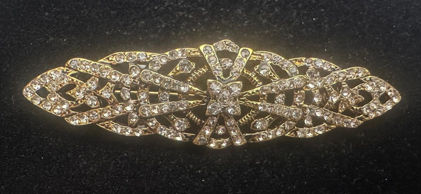 Broche mantilla rodio