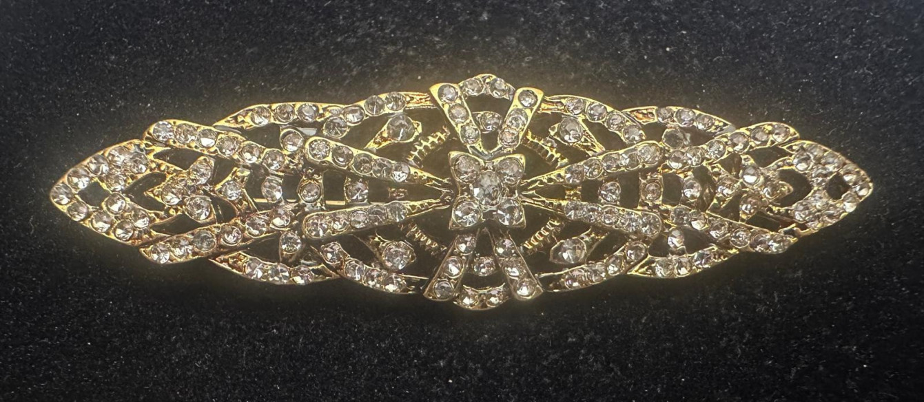 Broche mantilla rodio