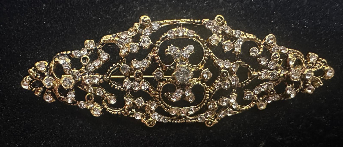 Broche mantilla rodio