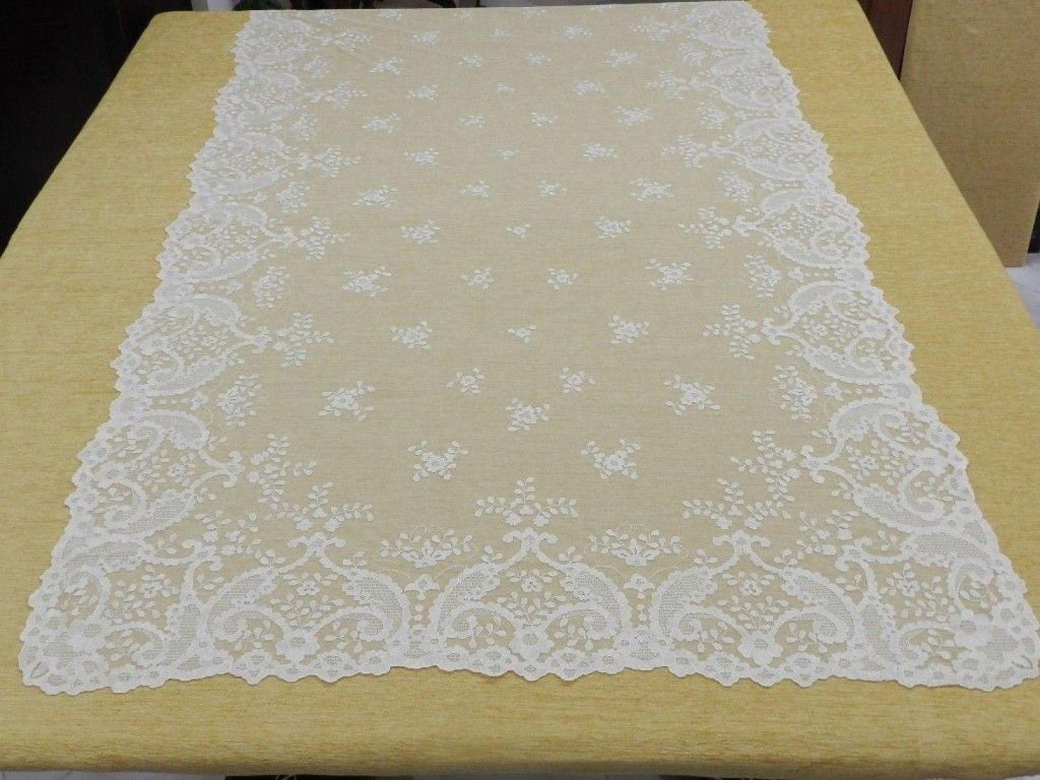 Mantilla bordada a mano en seda 120*240