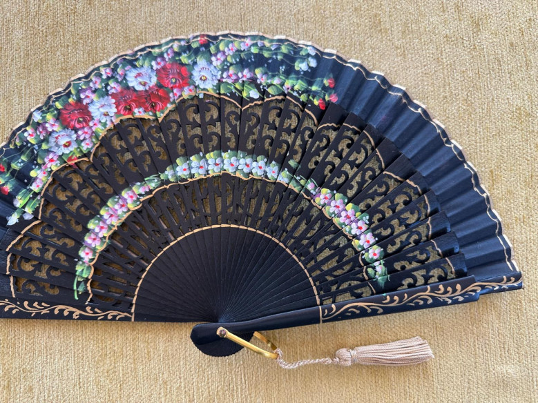 Abanico bolso calado flores