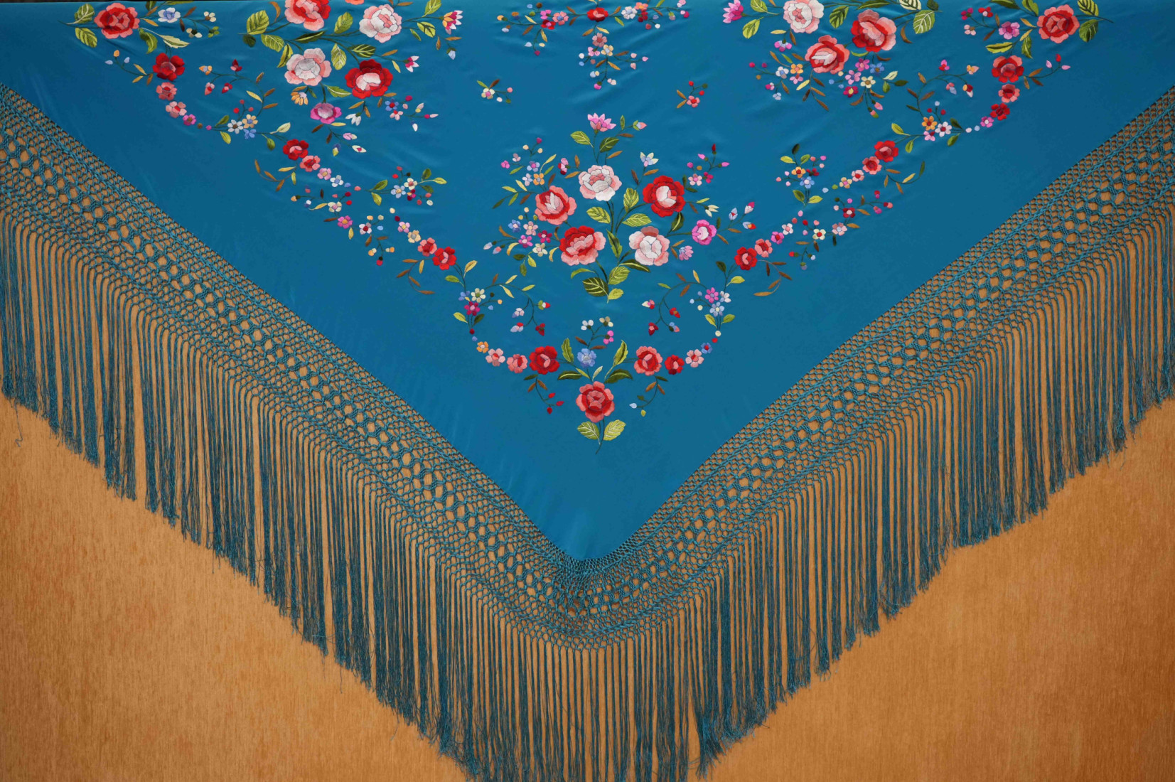 Mantón mano seda 140cm