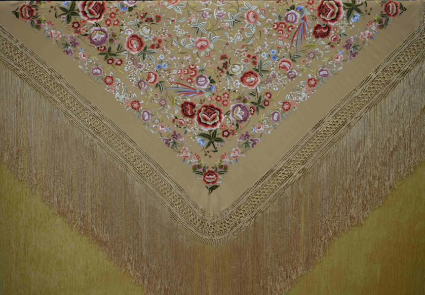 Mantón mano seda 140cm