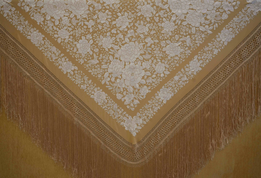 Mantón mano seda 155cm