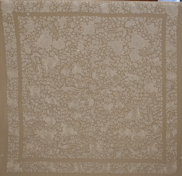 Mantón mano seda 145cm