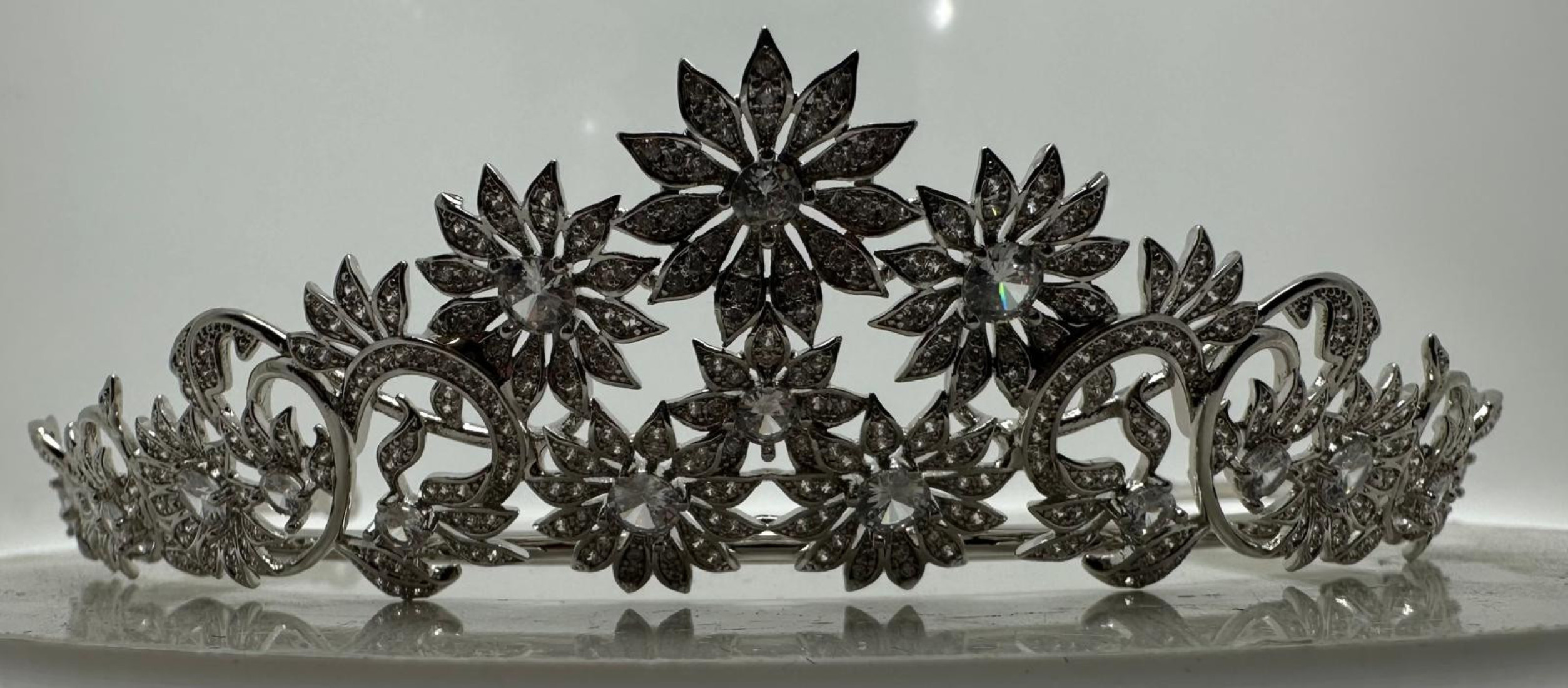 Tiara rodio flores