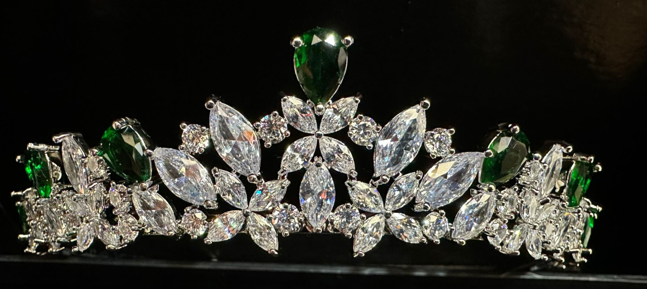 Tiara rodio esmeraldas