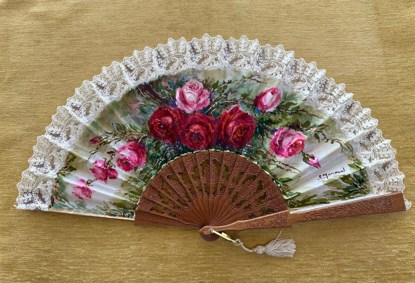 Abanico rosas encaje