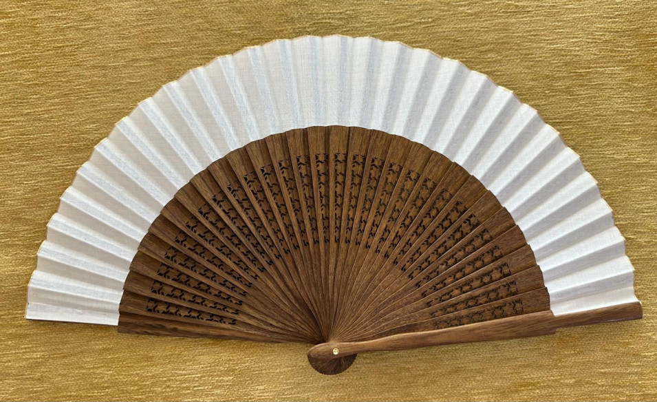 Abanico calado