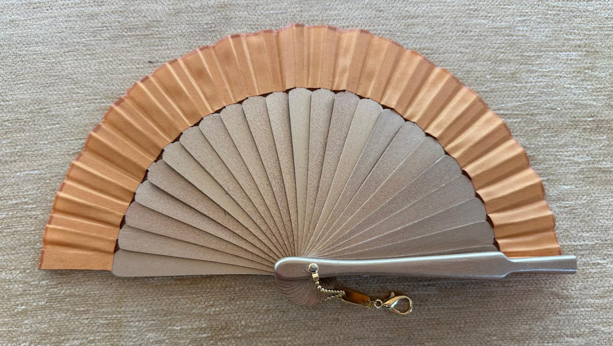 Abanico oro