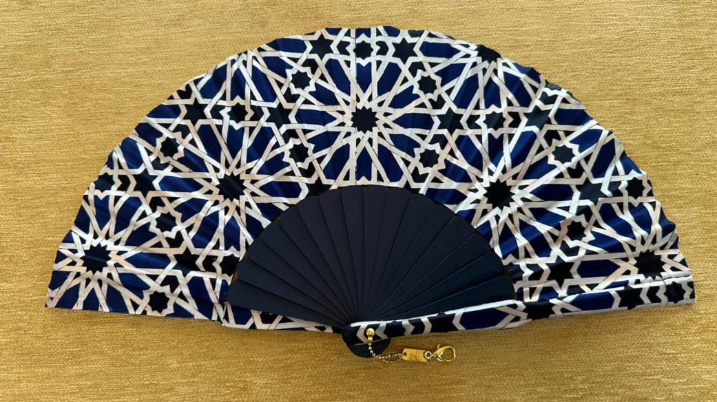 Abanico seda arabesco 23cm