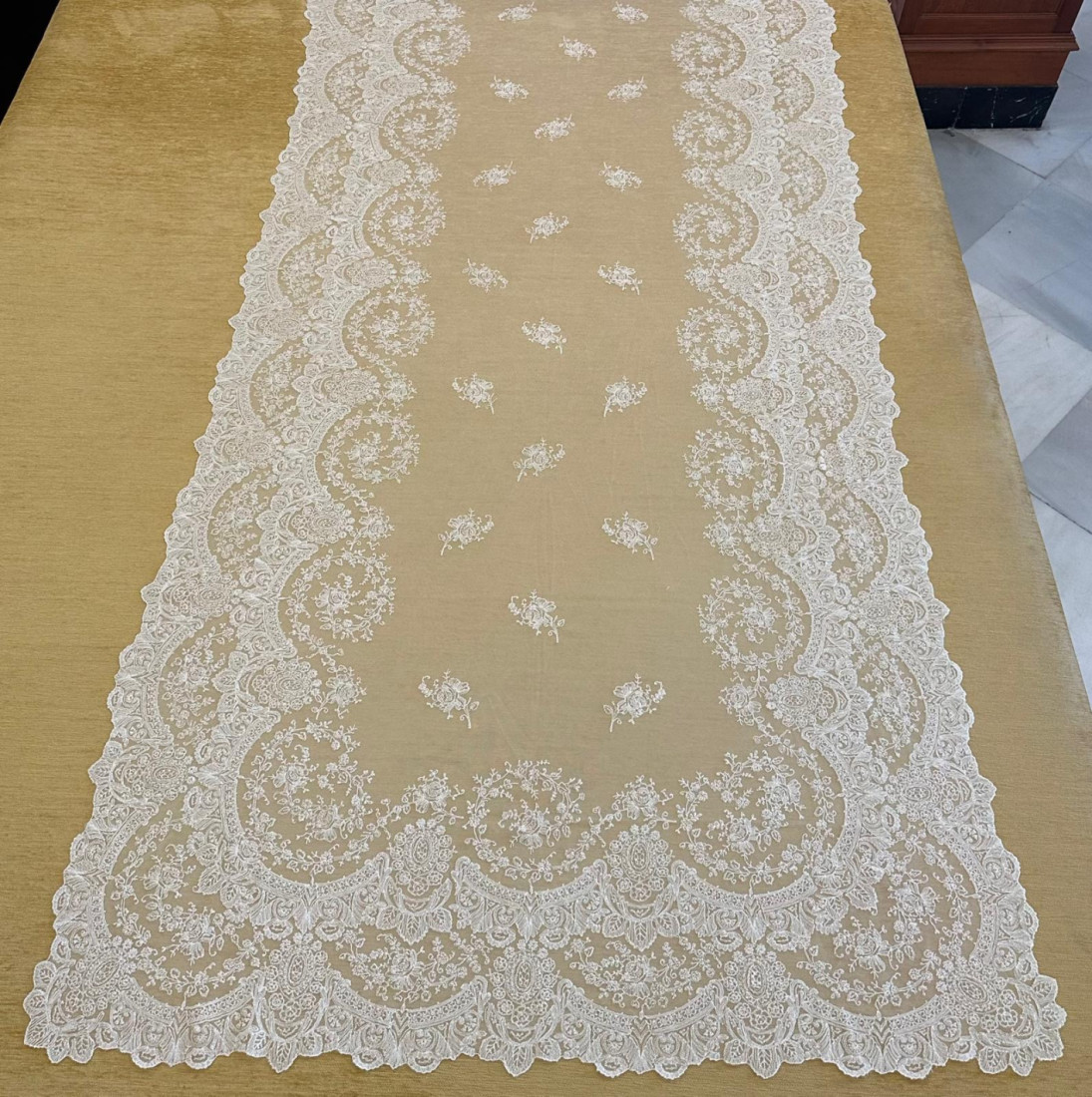 Mantilla semimanual 120*240
