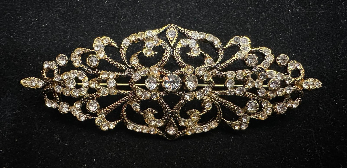 Broche mantilla rodio