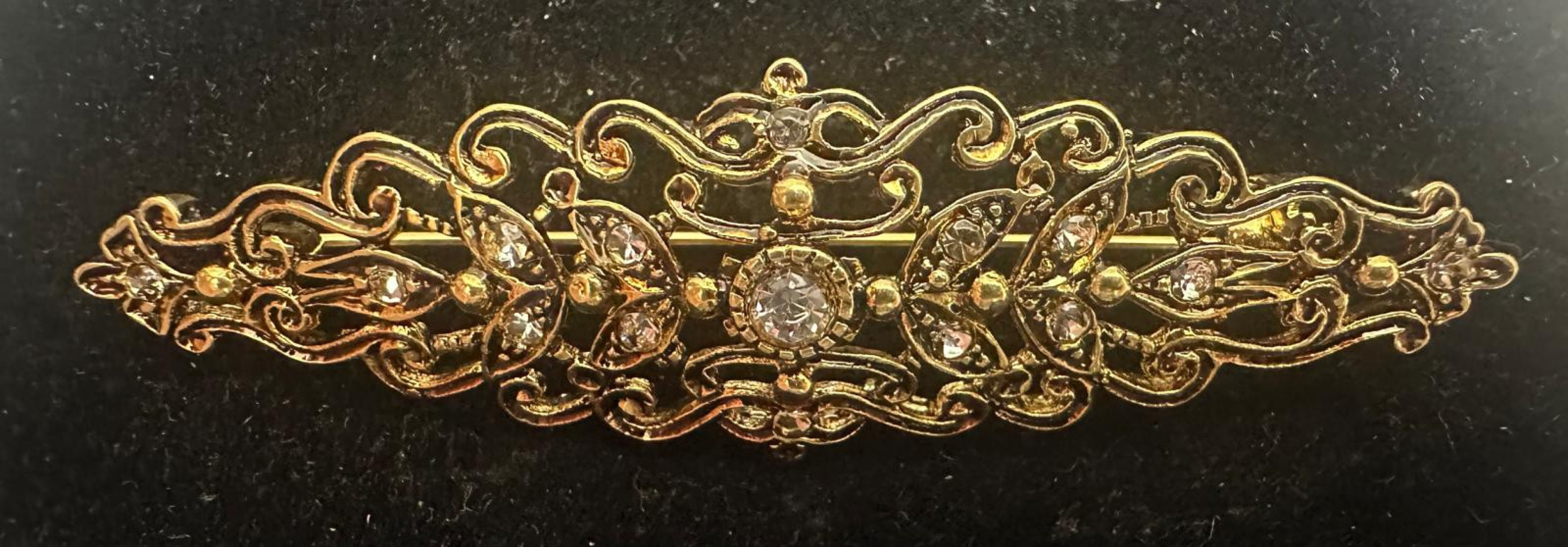 Broche mantilla rodio