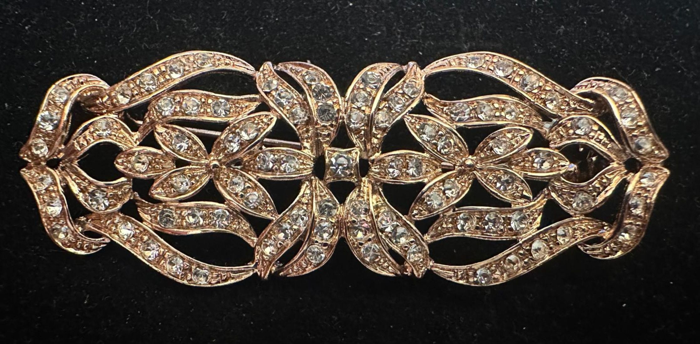 Broche mantilla plata
