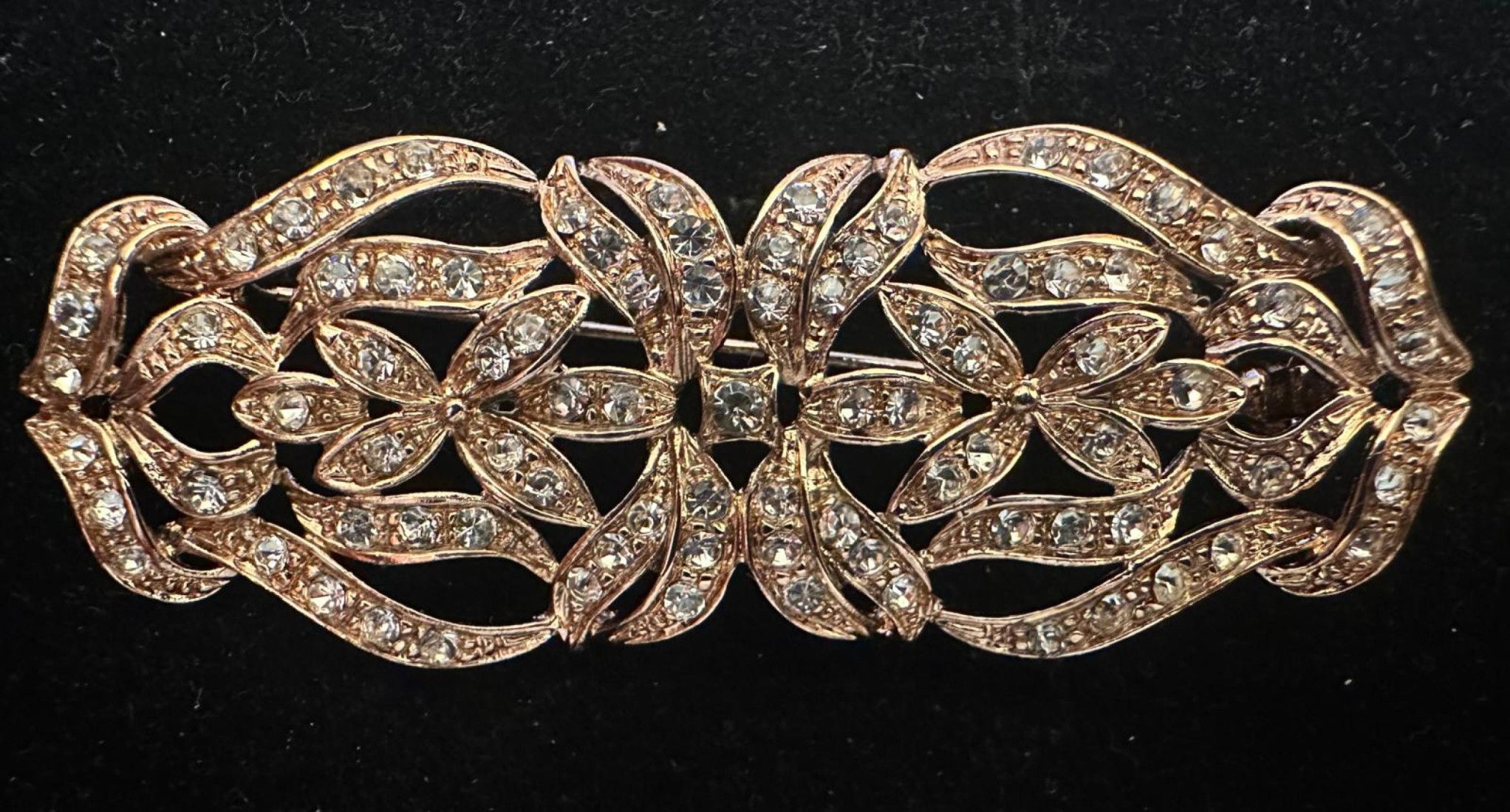 Broche mantilla plata