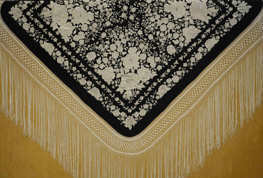 Mantón mano seda 140cm