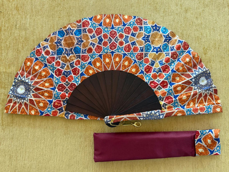 Abanico batik arabesco