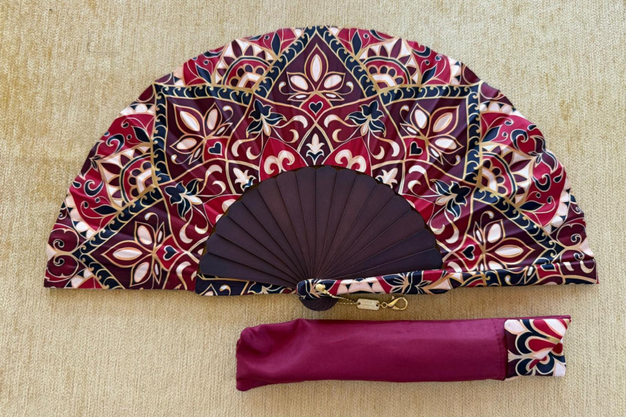 Abanico batik arabesco