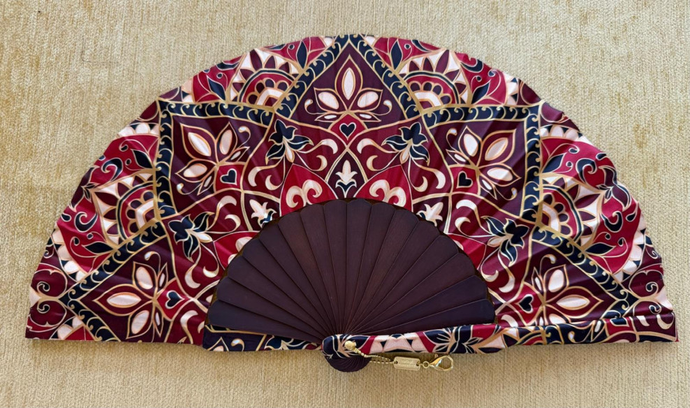 Abanico batik arabesco