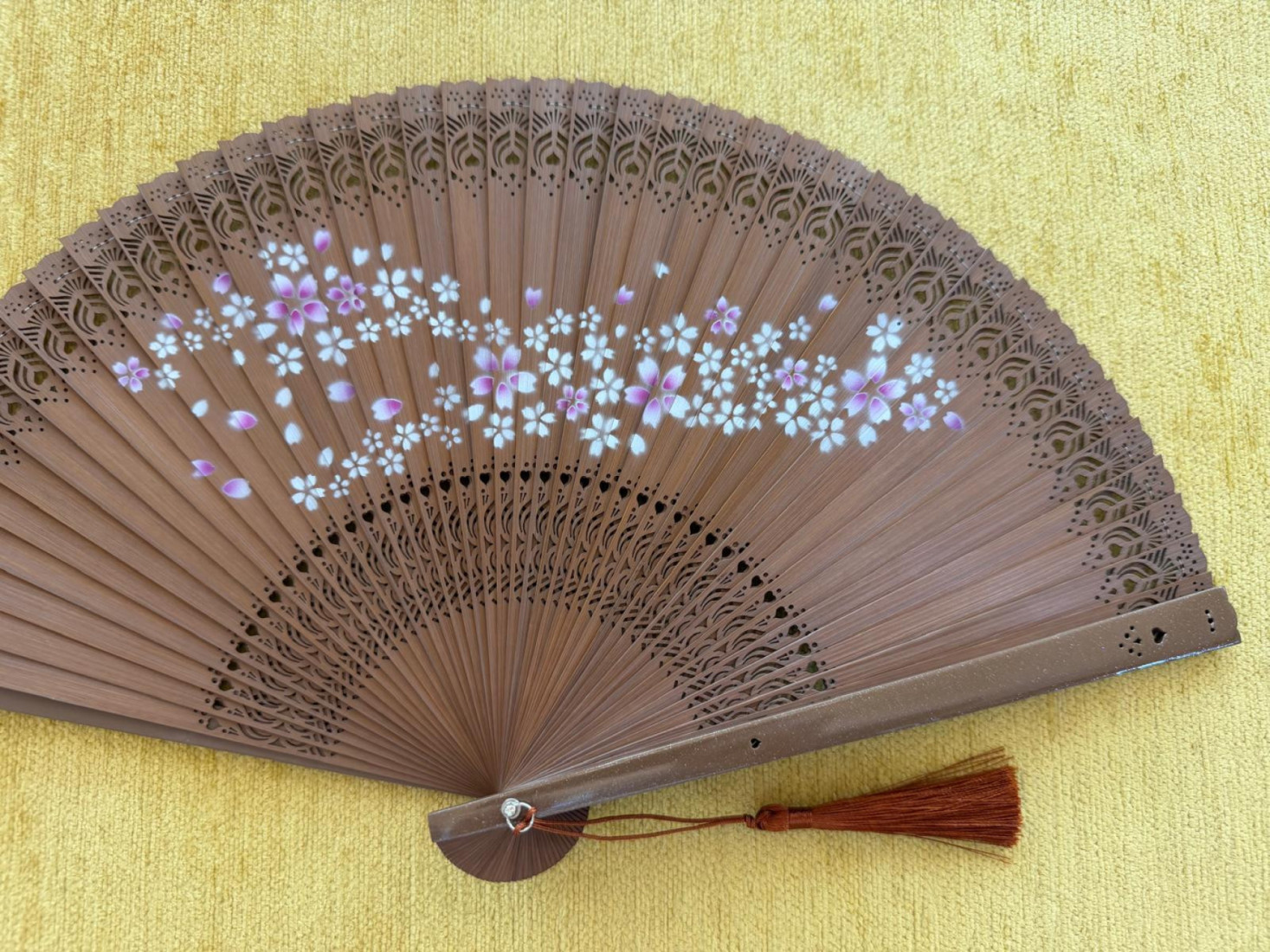 Abanico bambú flores