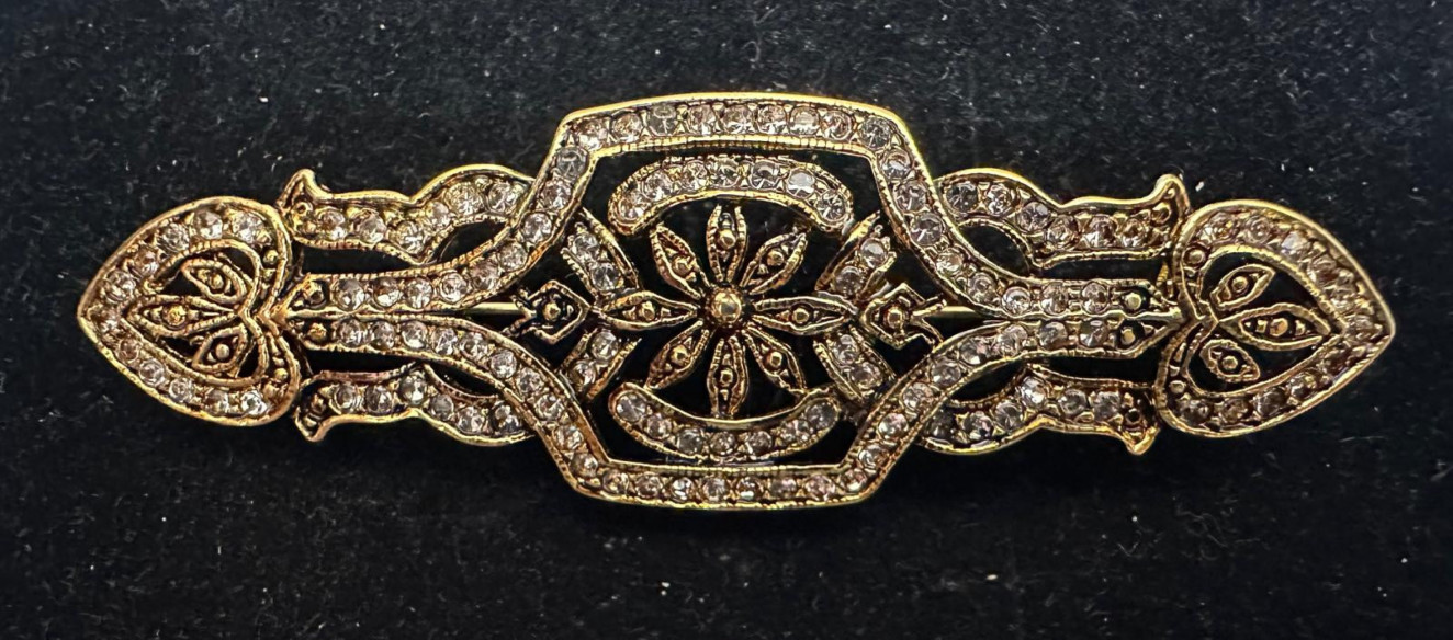 Broche mantilla rodio