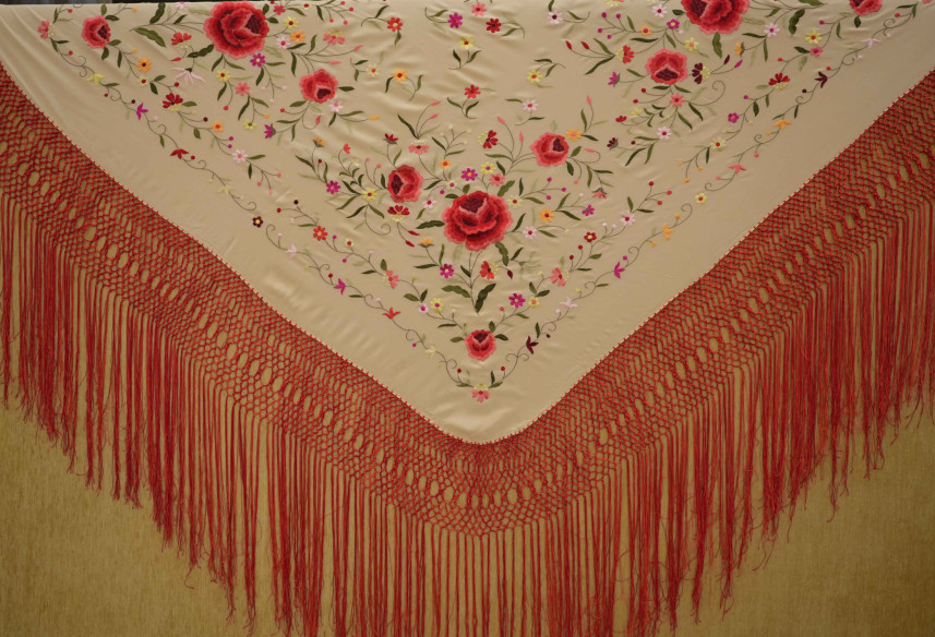 Mantón mano seda 140cm fleco combinado